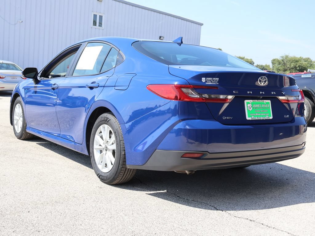 Used 2025 Toyota Camry LE FWD image 3