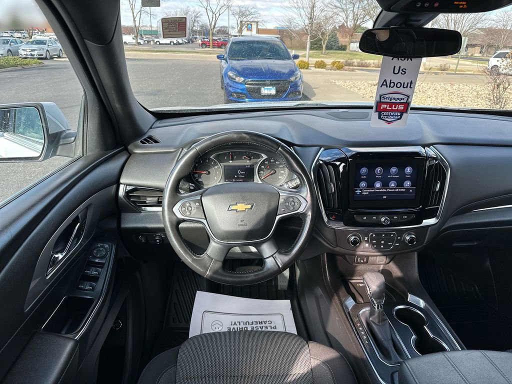 Used 2022 Chevrolet Traverse LT image 11