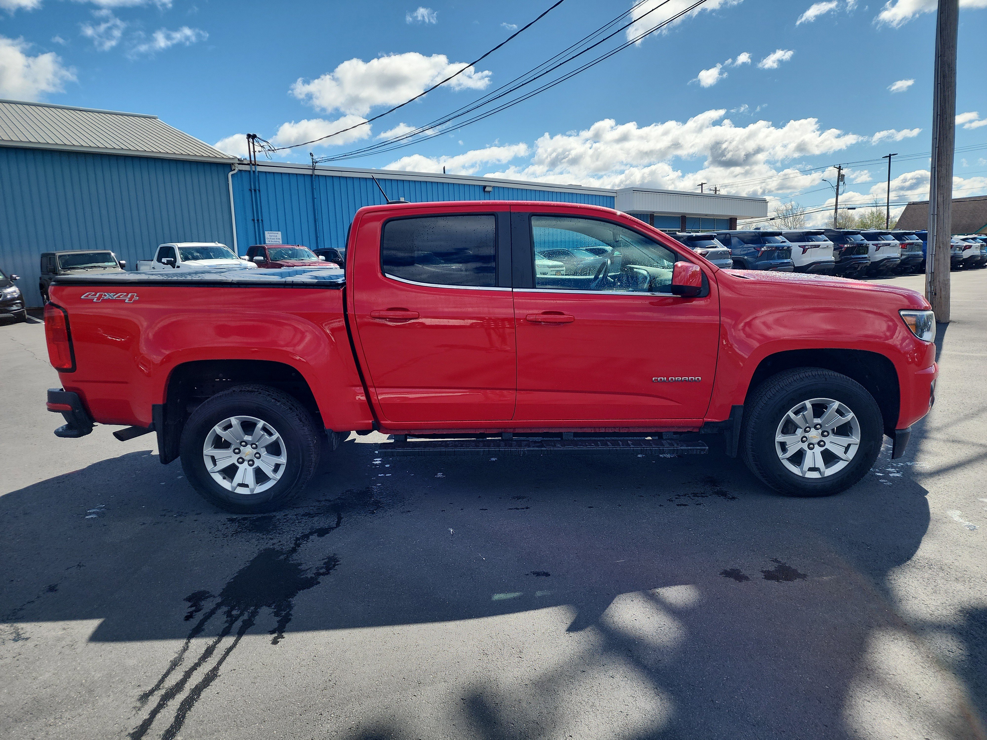 Used 2017 Chevrolet Colorado LT w/ LT Convenience Package AWD/4WD image 8