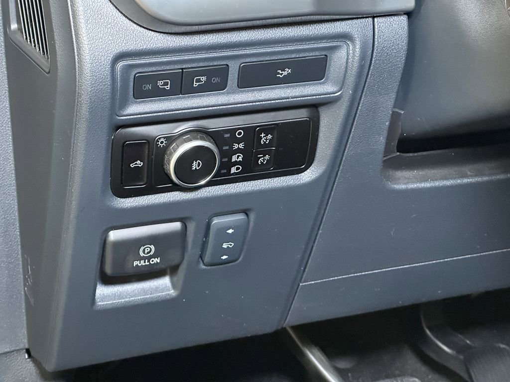 Certified 2023 Ford F150 Lariat w/ Equipment Group 502A High image 26