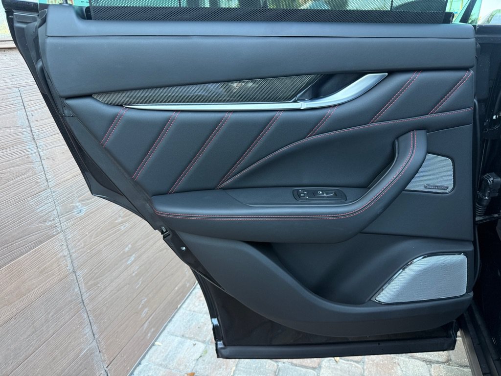 Used 2022 Maserati Levante Modena AWD/4WD image 40