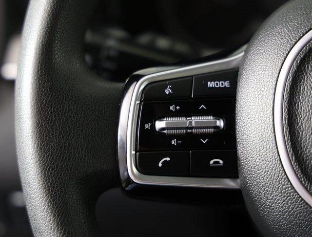 Used 2023 Kia Sorento LX image 14