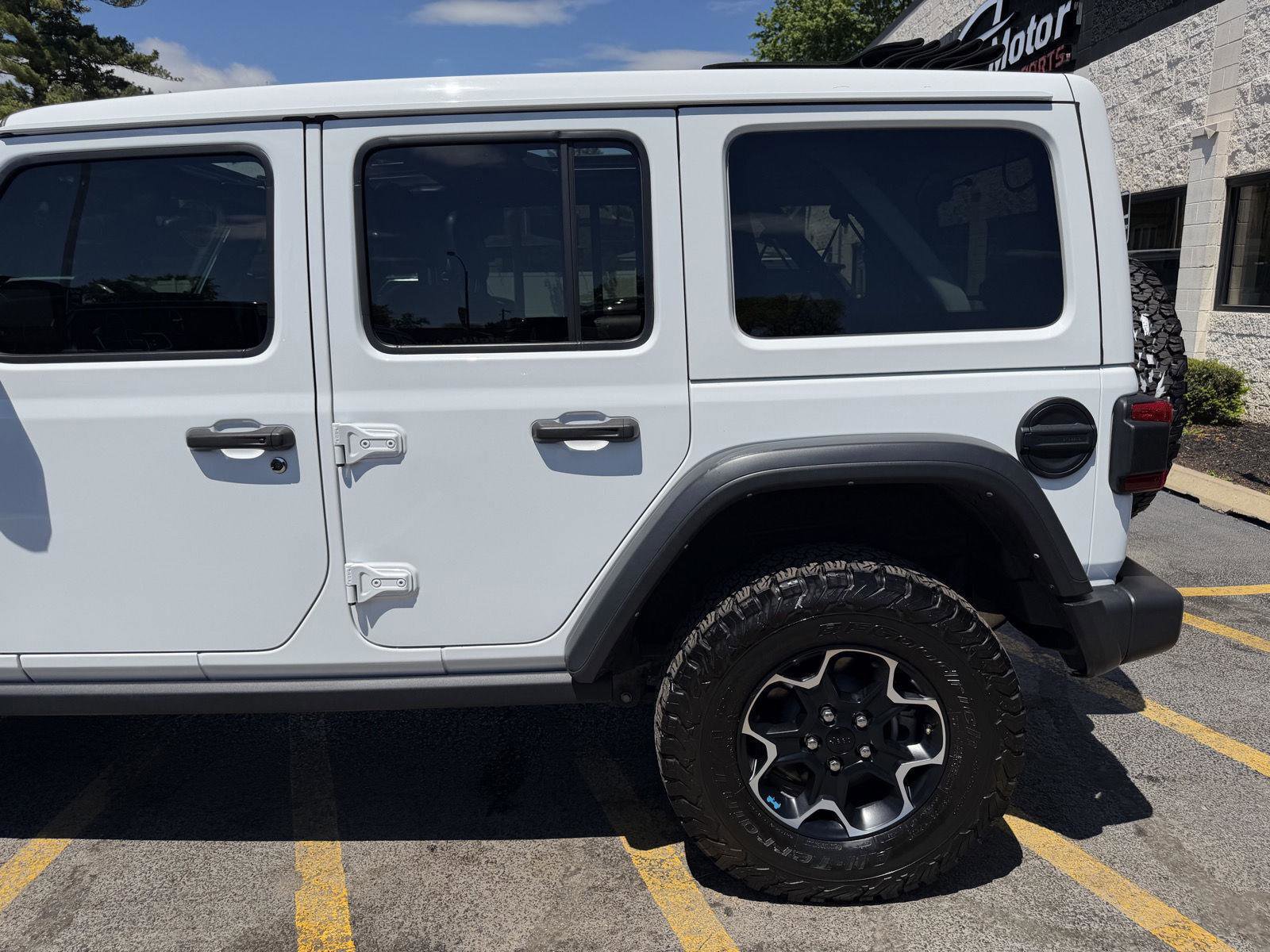 Used 2023 Jeep Wrangler Unlimited Rubicon 4xe w/ Cold Weather Group AWD/4WD image 19