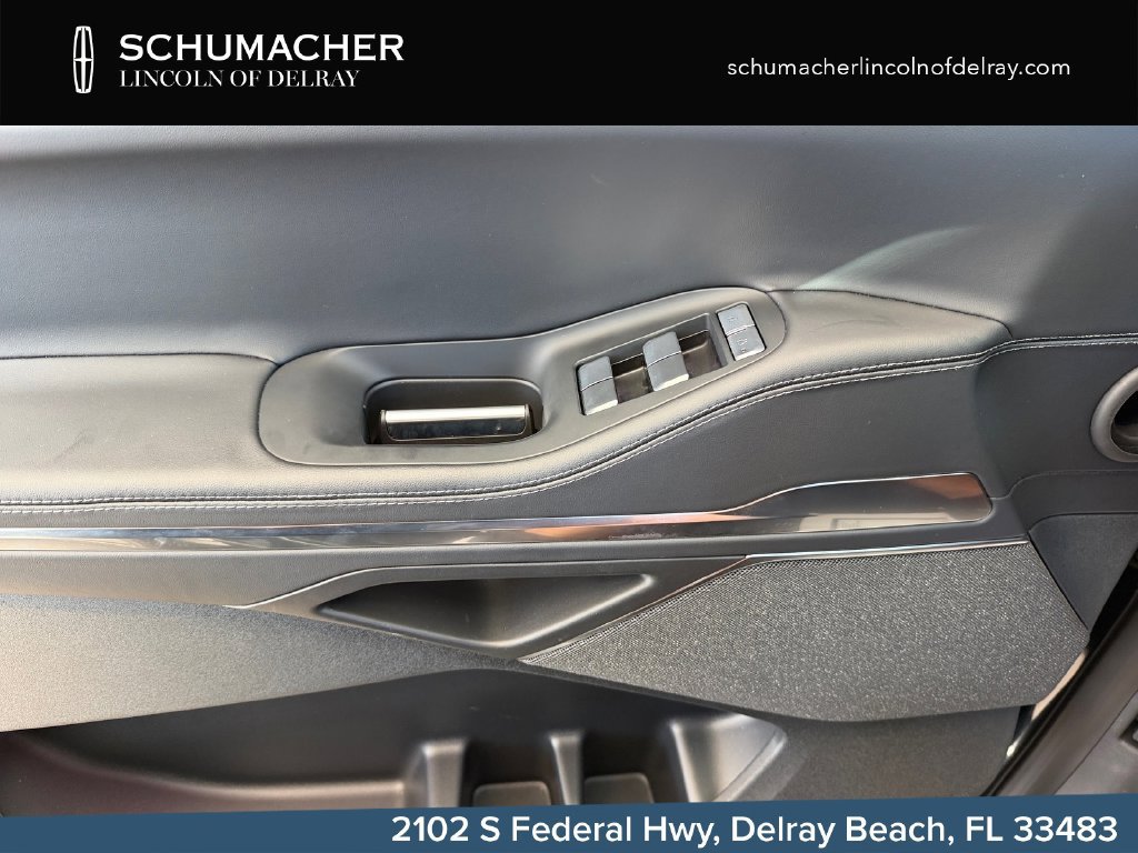 New 2026 Lincoln Navigator Reserve w/ Jet Appearance Package AWD/4WD image 26