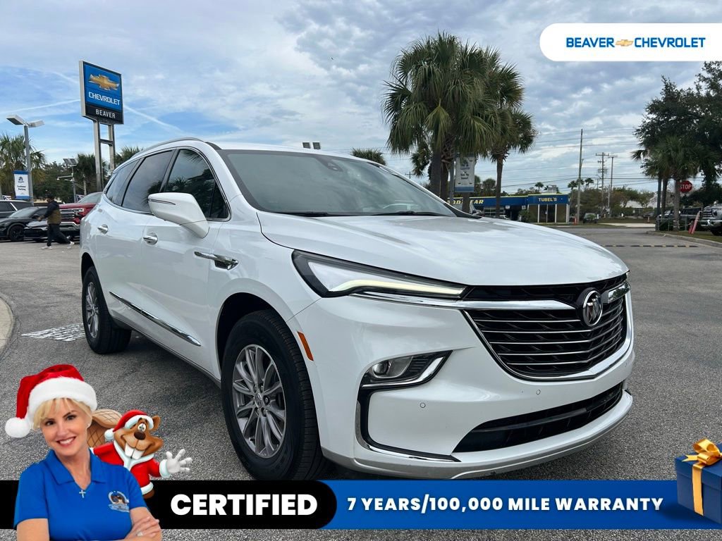 Used 2024 Buick Enclave Premium image 2
