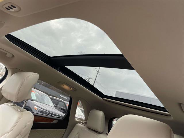 Used 2019 Lincoln MKC Select w/ Select Plus Package image 19