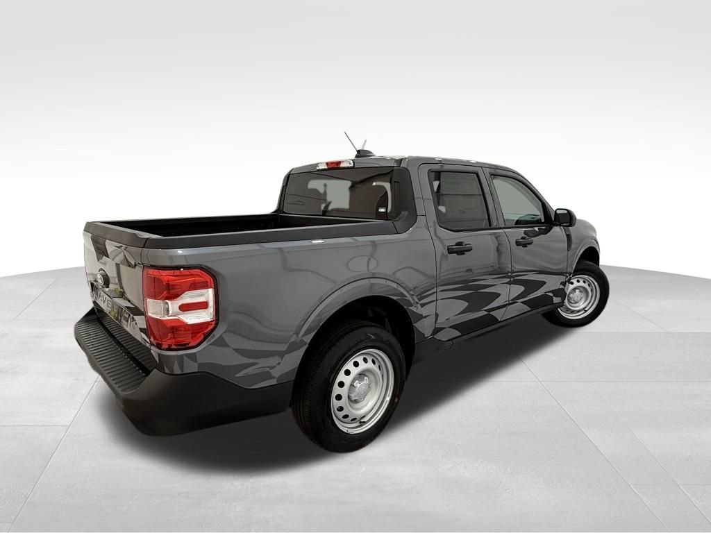 New 2025 Ford Maverick XL image 5