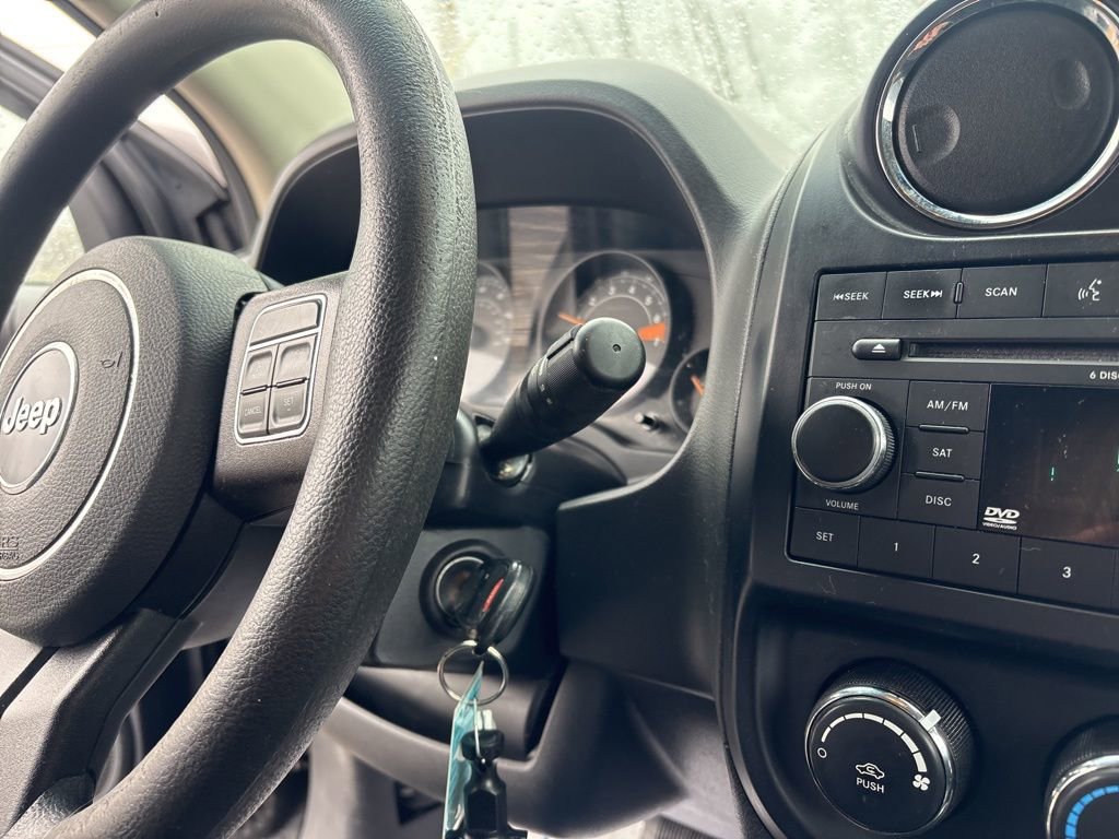 Used 2016 Jeep Compass Sport w/ Power Value Group image 43