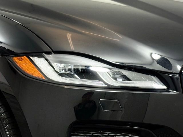 New 2026 Jaguar F-PACE R-Dynamic S image 15