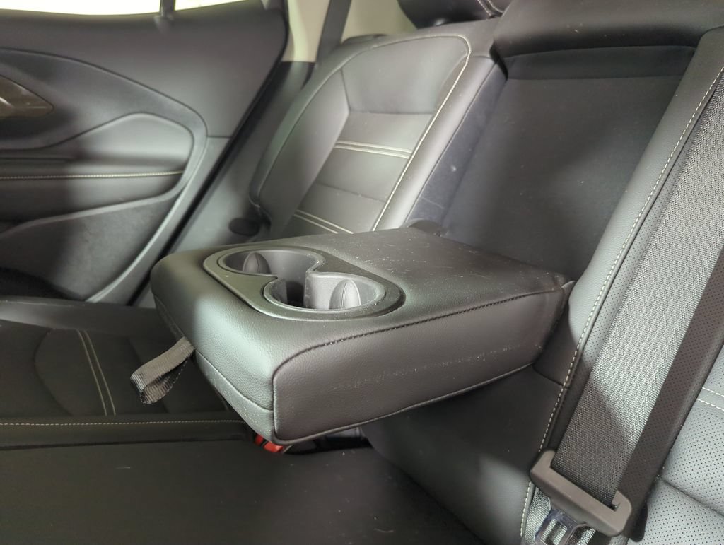 Used 2024 GMC Terrain Denali AWD/4WD image 32