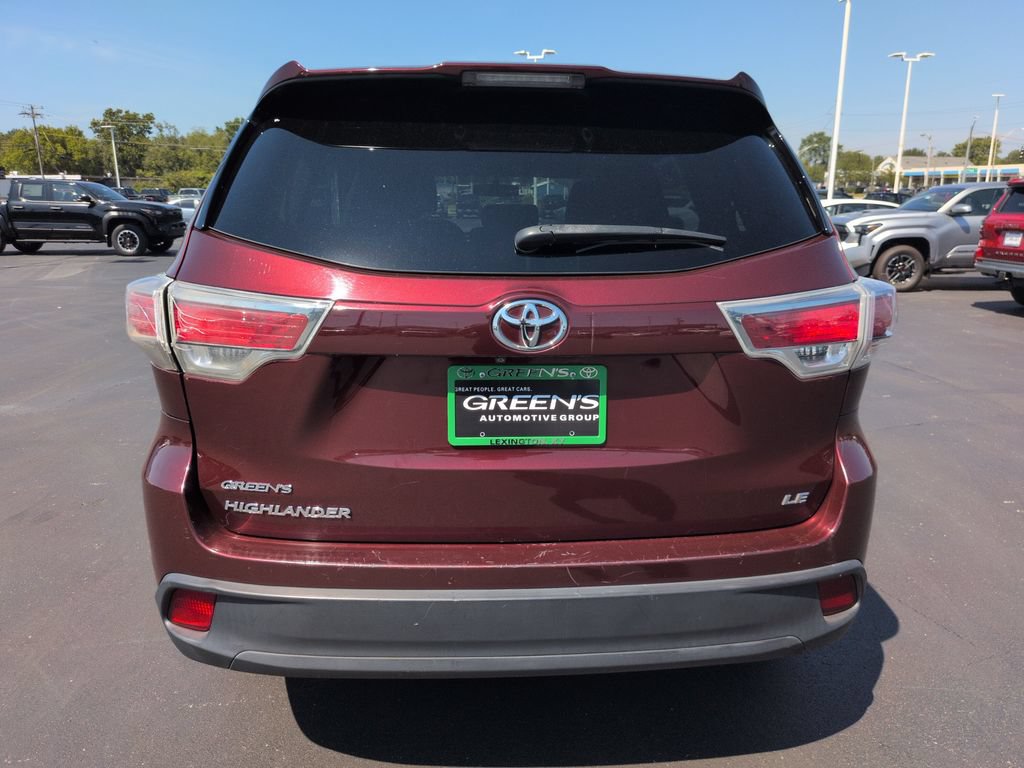 Used 2014 Toyota Highlander LE FWD image 5
