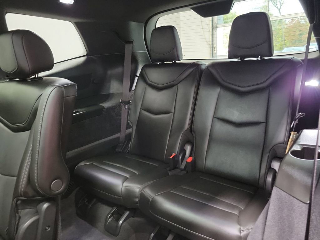 Used 2025 Cadillac XT6 Premium Luxury image 47