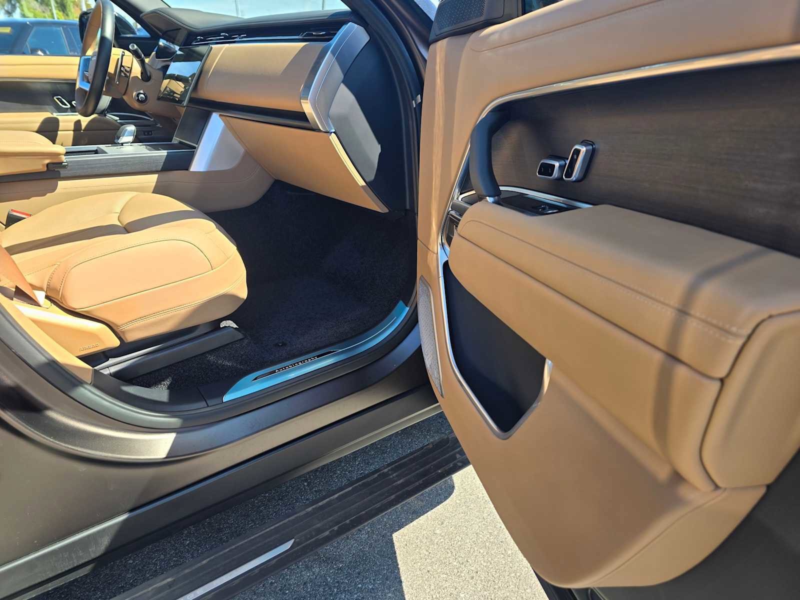 New 2025 Land Rover Range Rover Autobiography image 10