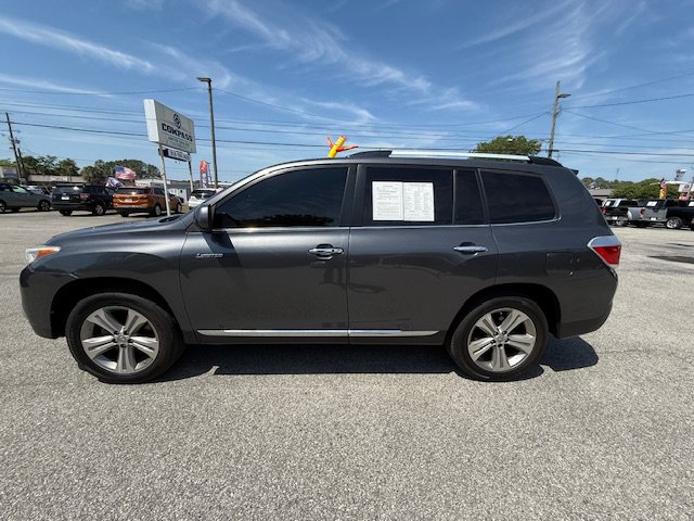 Used 2012 Toyota Highlander Limited w/ Tow Pkg FWD image 1