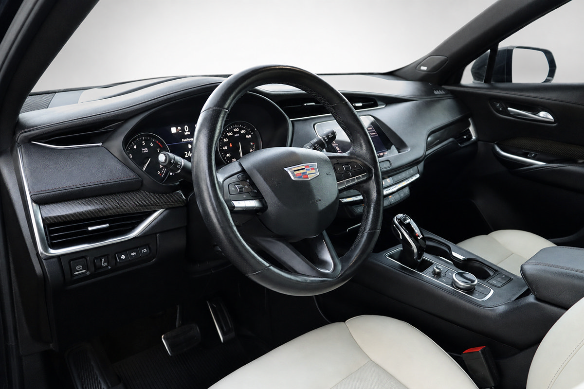 Used 2022 Cadillac XT4 Sport FWD image 26