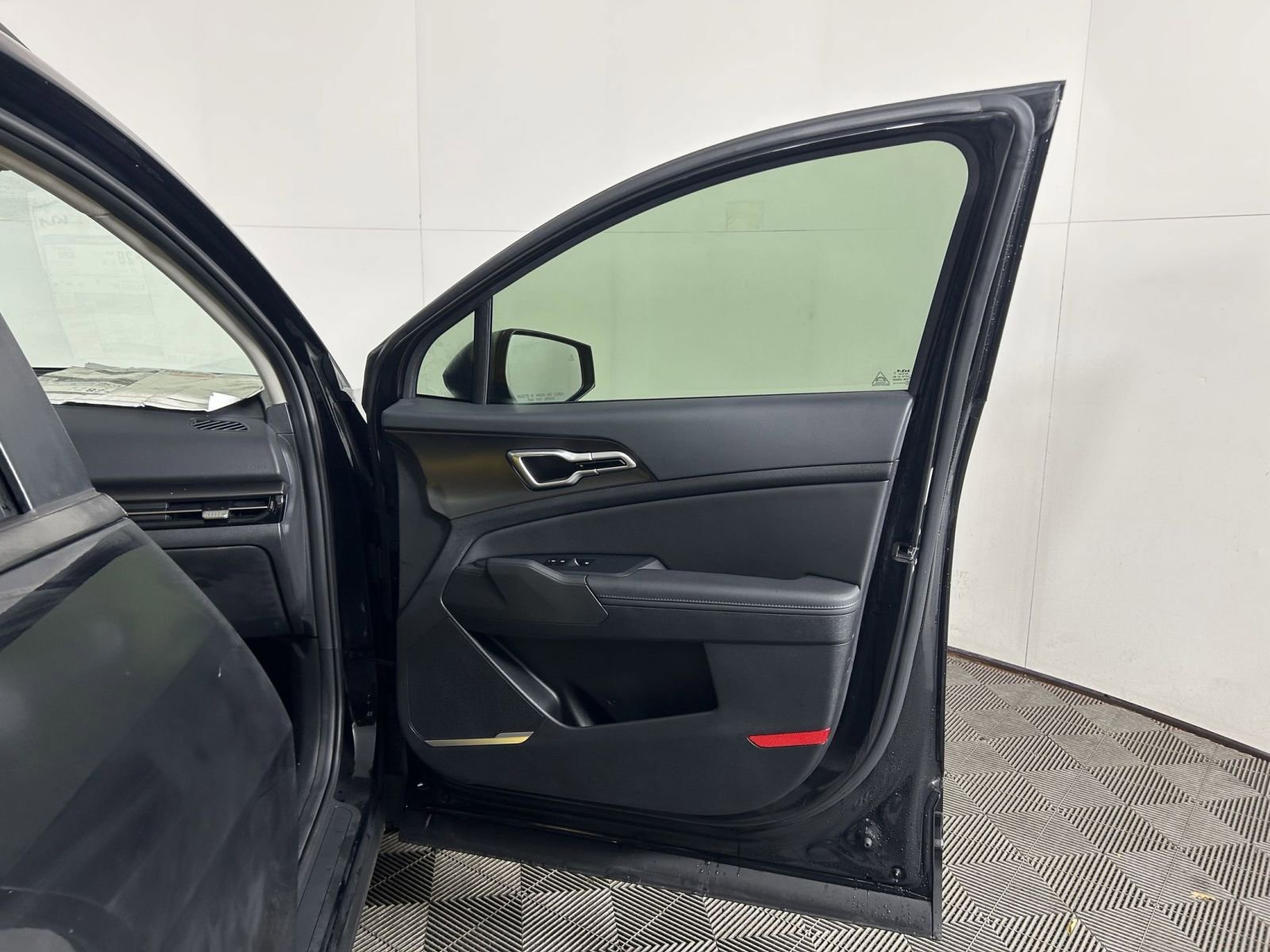 New 2026 Kia Sportage EX w/ EX Panorama Roof Package image 41