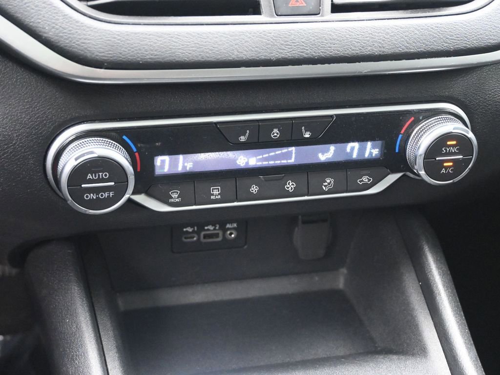 Used 2019 Nissan Altima 2.5 SV image 18