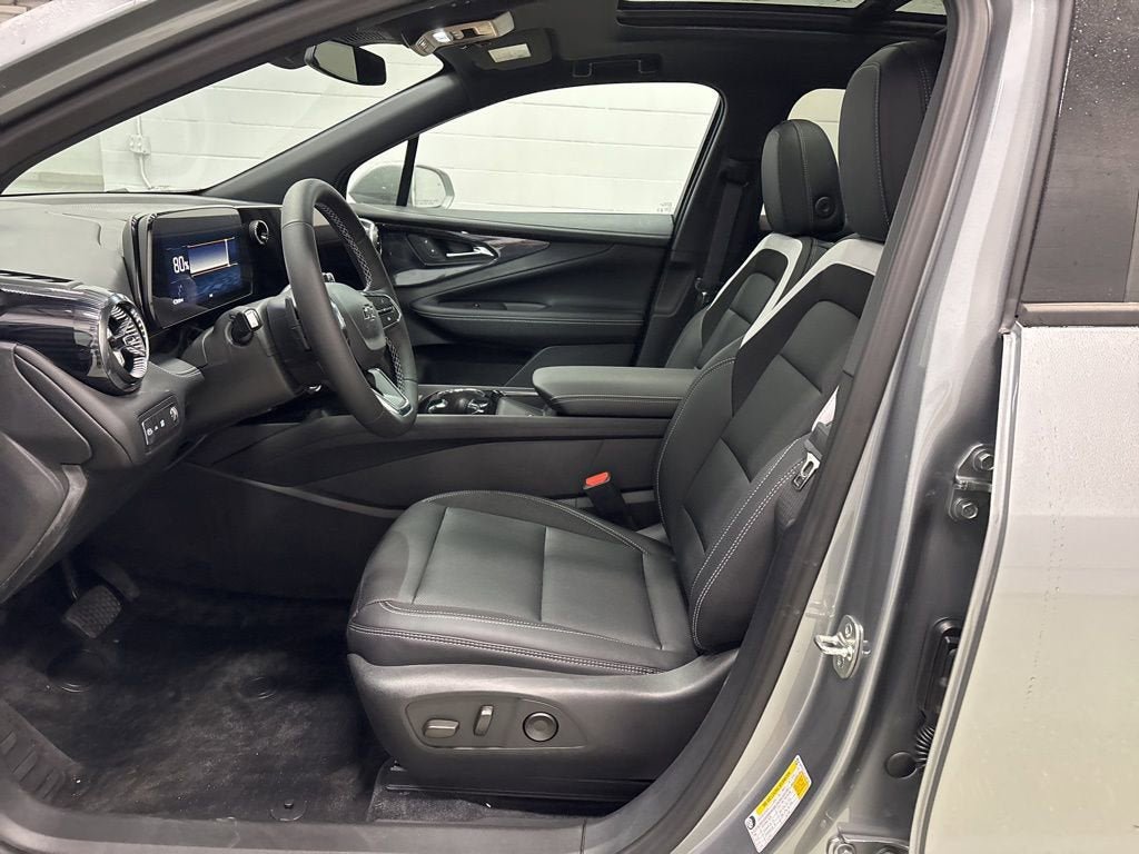 New 2026 Chevrolet Blazer EV LT AWD/4WD image 9