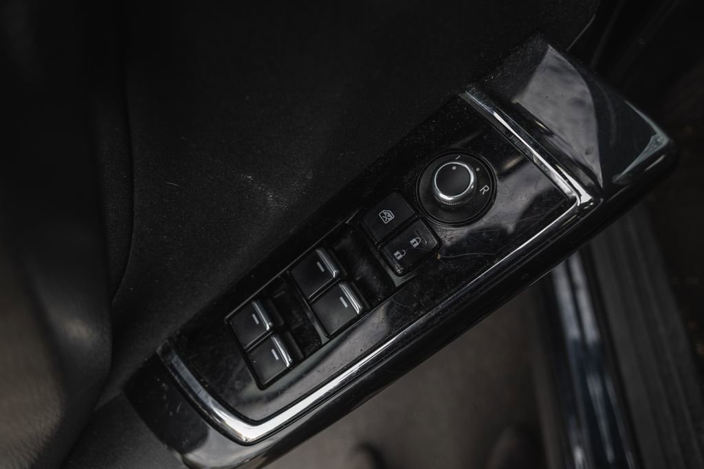 Used 2018 MAZDA CX-9 Sport AWD/4WD image 10