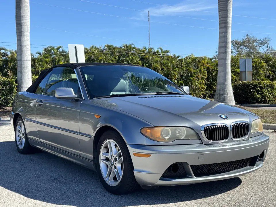 Used 2004 BMW 325Ci Convertible RWD image 10