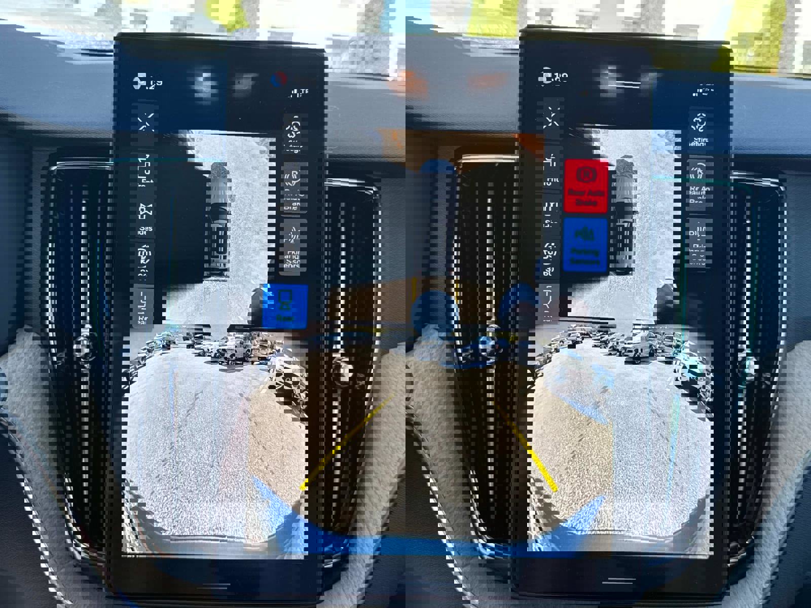 New 2026 Volvo XC60 B5 Plus w/ Climate Package image 23