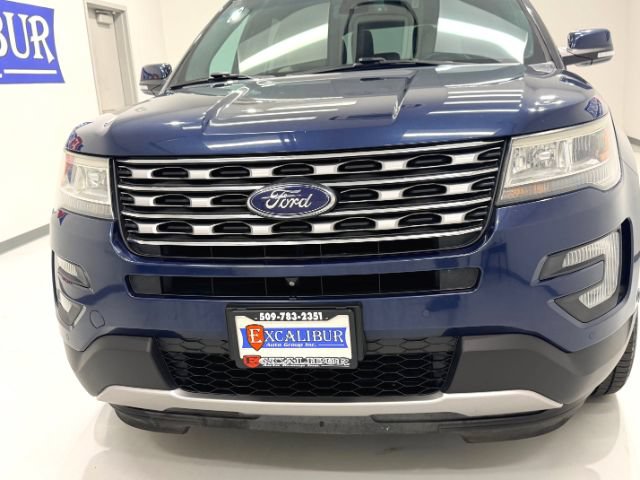 Used 2017 Ford Explorer Limited w/ Equipment Group 301A AWD/4WD image 11