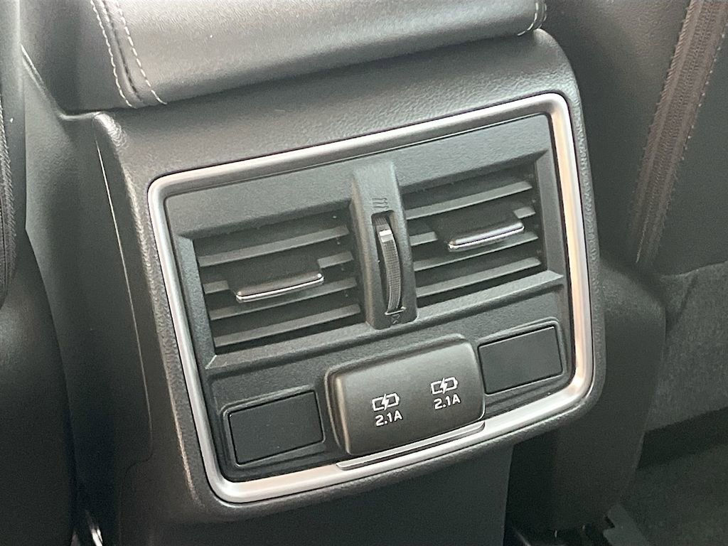 Used 2023 Subaru Forester Limited image 27