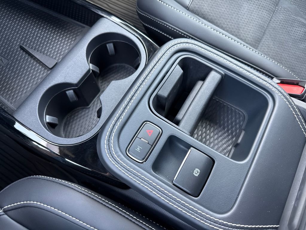 Certified 2025 Ford Mustang Mach-E GT image 24