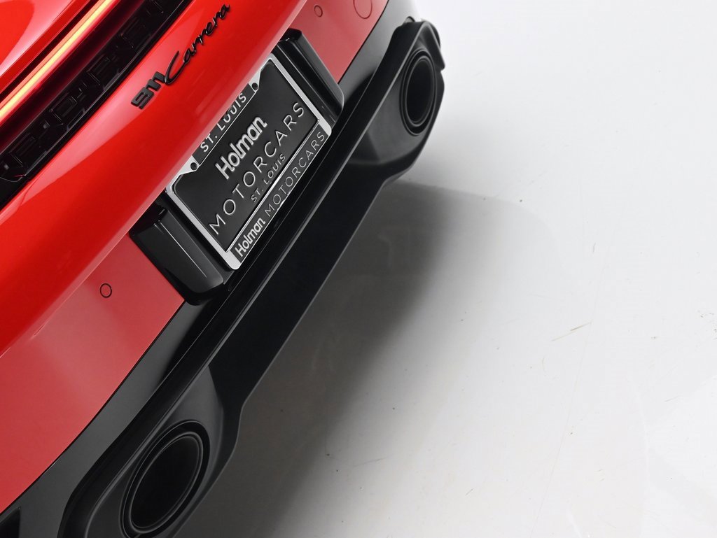 Used 2025 Porsche 911 Carrera image 32