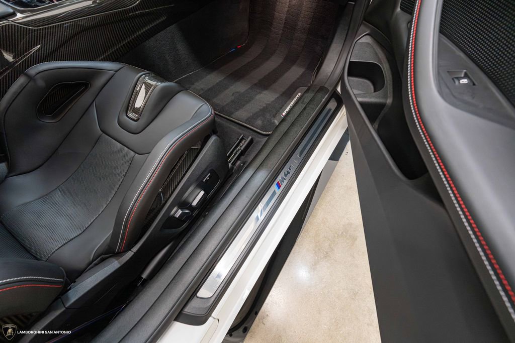 Used 2023 BMW M4 CSL image 32