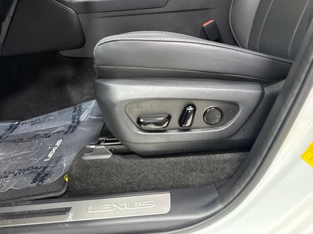 Used 2025 Lexus GX 550 w/ Accessory Package (Z1) AWD/4WD image 8