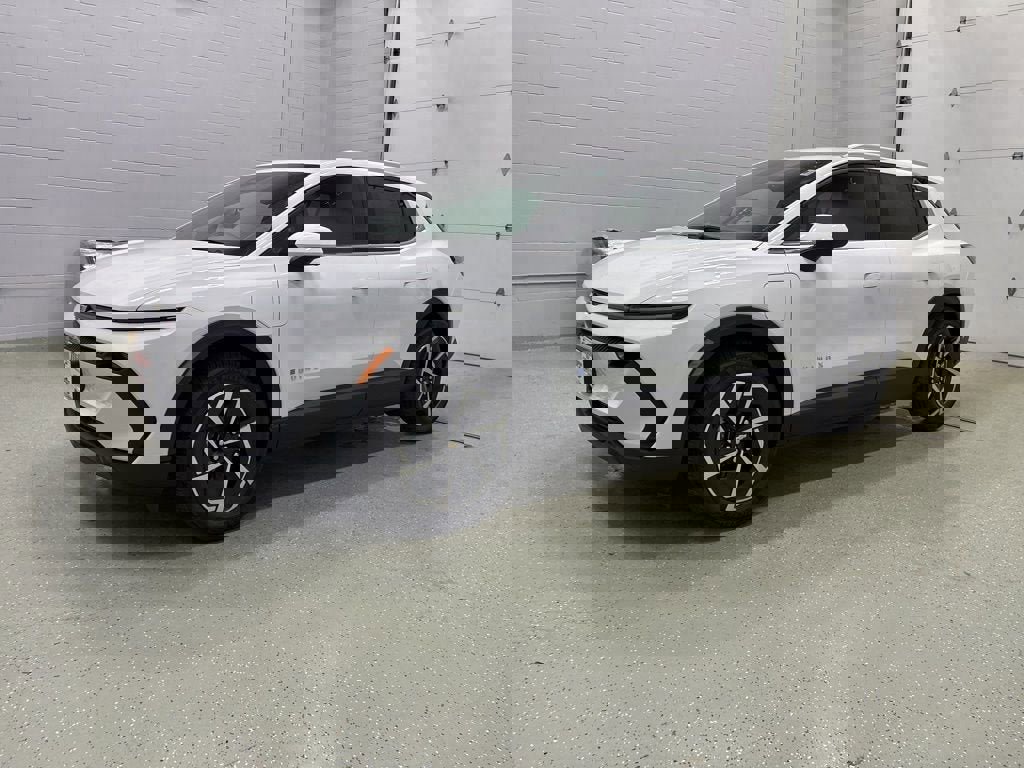 New 2026 Chevrolet Equinox EV LT image 6