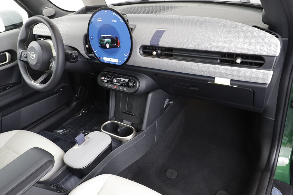 Certified 2026 MINI Cooper 2-Door Hardtop FWD image 19