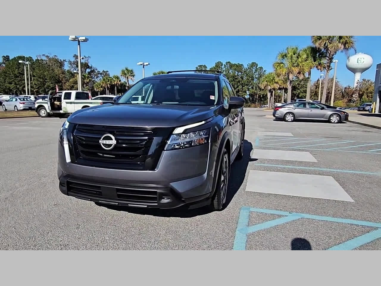 Used 2022 Nissan Pathfinder SV w/ SV Black Package image 19