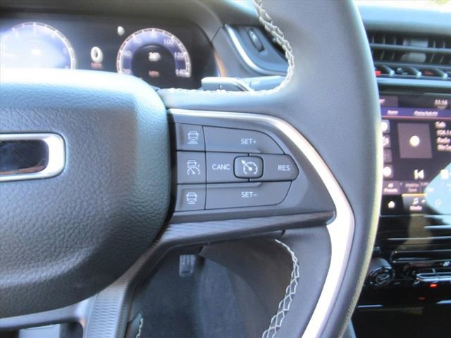 New 2025 Jeep Grand Cherokee Laredo image 19