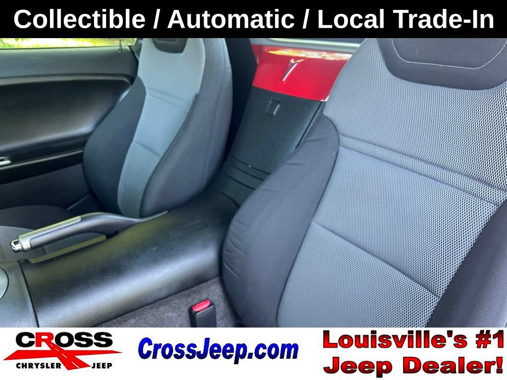 Used 2009 Pontiac Solstice Convertible w/ Preferred Package RWD image 3