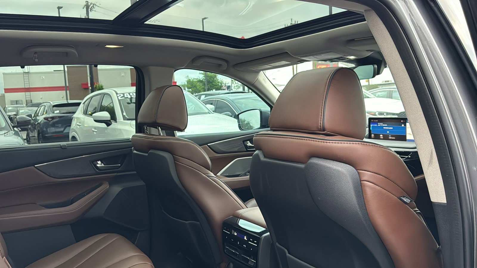 Used 2023 Acura MDX SH-AWD w/ Advance Package image 22