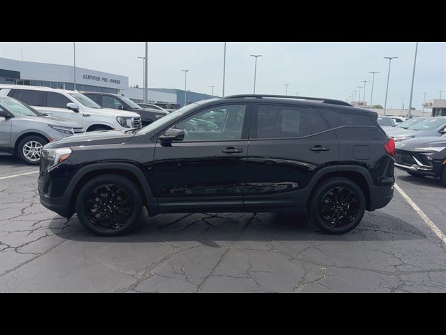 Used 2019 GMC Terrain SLE w/ Driver Convenience Package AWD/4WD image 5