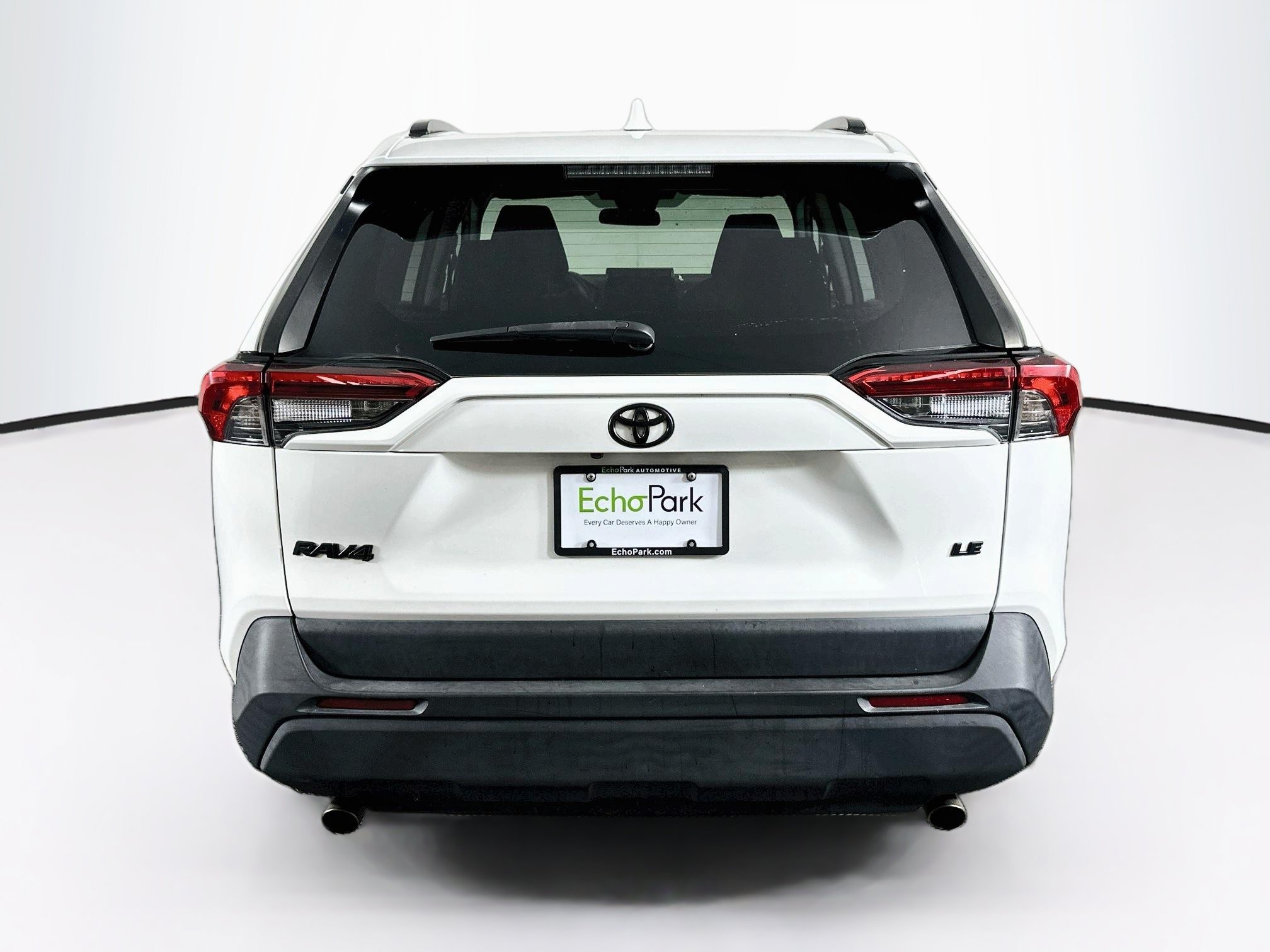 Used 2021 Toyota RAV4 LE FWD image 7
