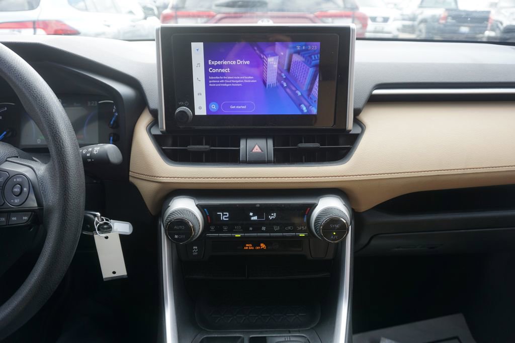 Used 2025 Toyota RAV4 LE image 8