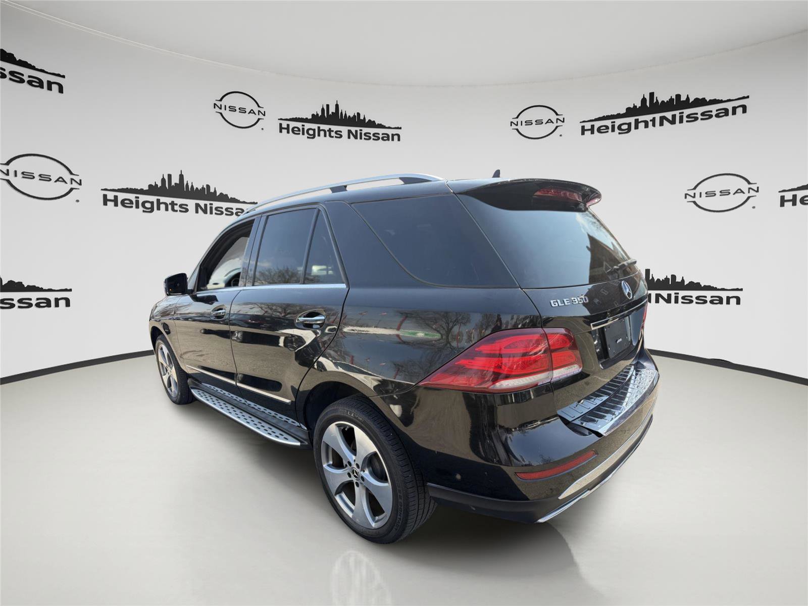 Used 2017 Mercedes-Benz GLE 350 4MATIC image 3