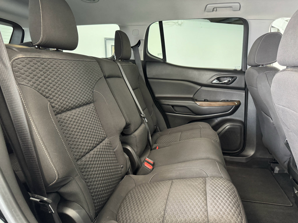 Used 2017 GMC Acadia SLE image 26