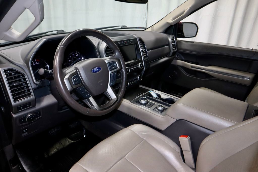 Used 2020 Ford Expedition Max XLT w/ Equipment Group 202A AWD/4WD image 26