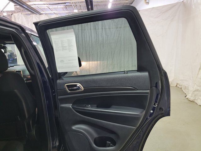 Used 2017 Jeep Grand Cherokee Laredo w/ Trailer Tow Group IV image 52