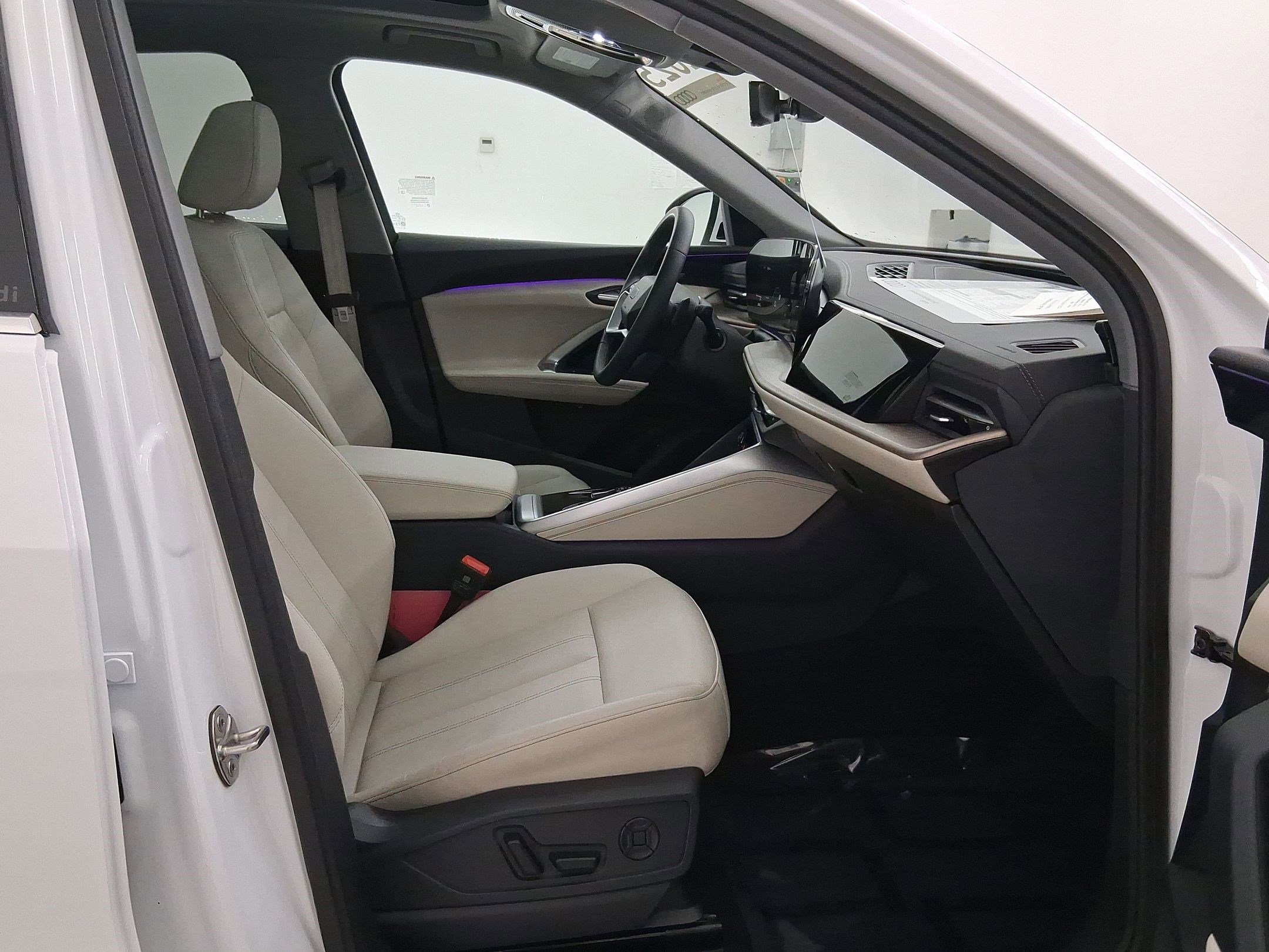 Used 2025 Audi Q5 Premium Plus w/ Premium Plus image 33