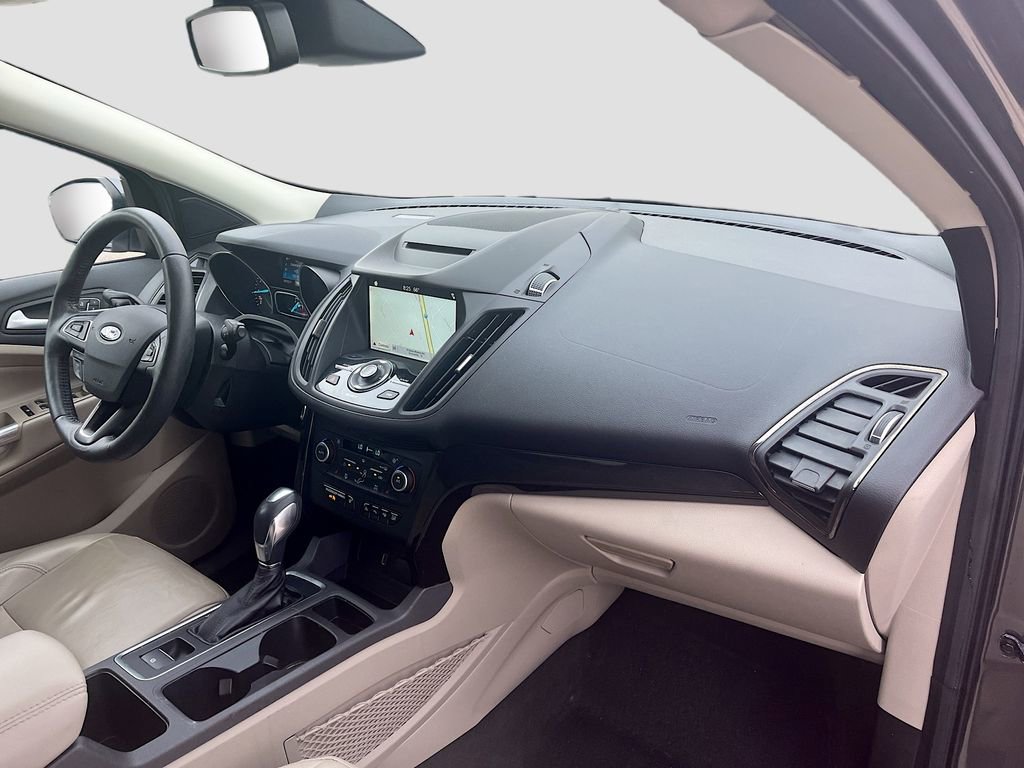 Used 2018 Ford Escape Titanium w/ Ford Safe & Smart Package FWD image 28