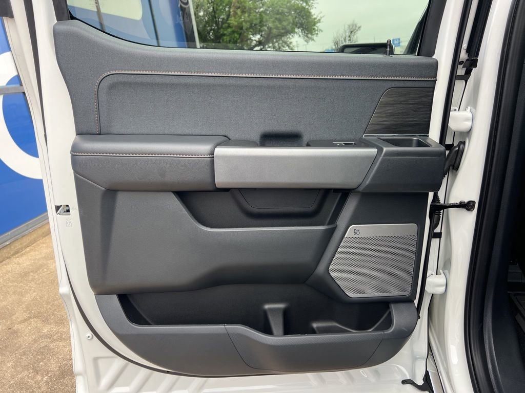 Used 2025 Ford F150 Lariat w/ Equipment Group 501A Mid AWD/4WD image 17