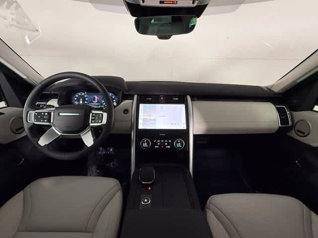 New 2026 Land Rover Discovery S AWD/4WD image 15