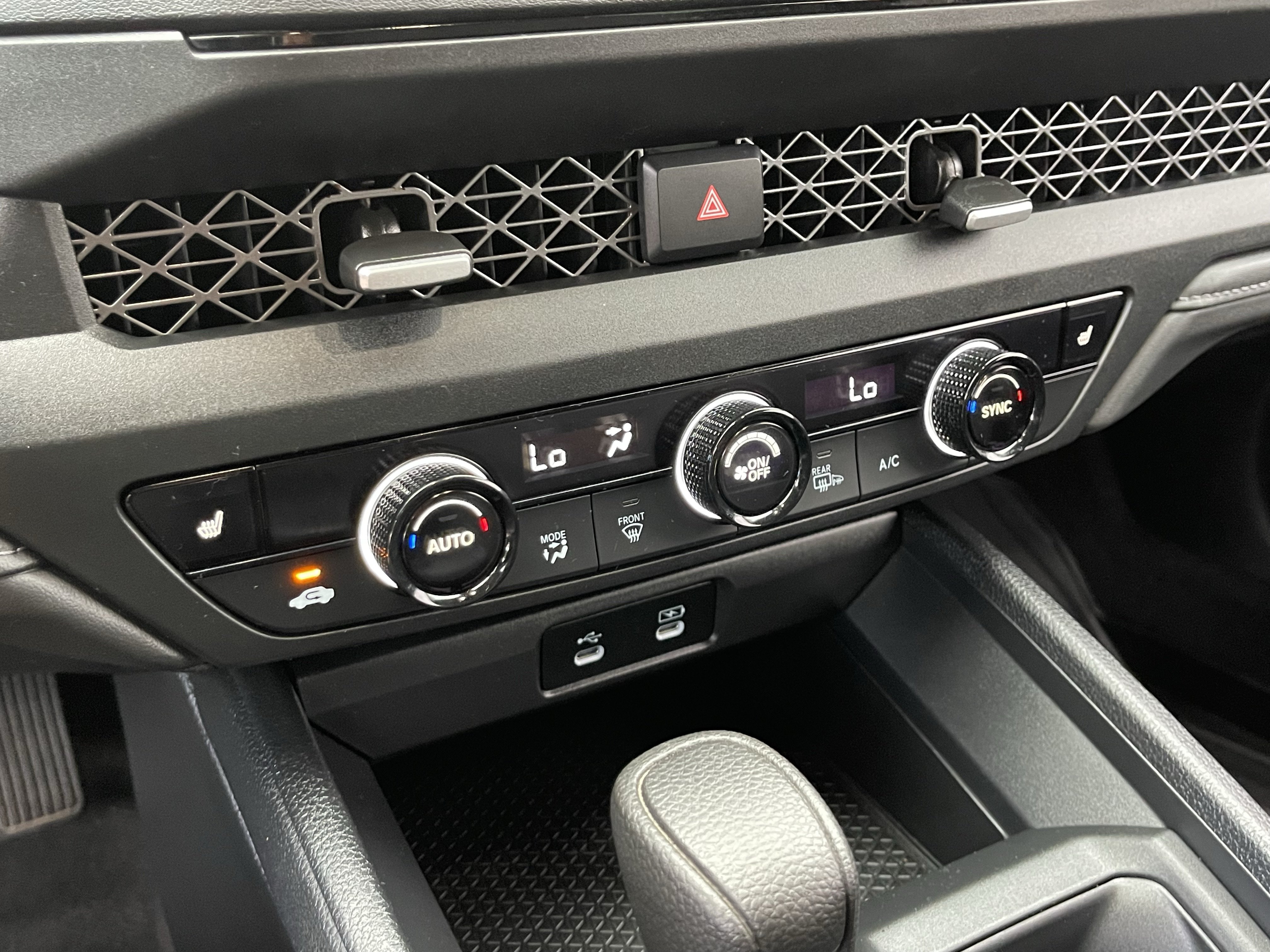 Used 2025 Honda Accord SE image 26
