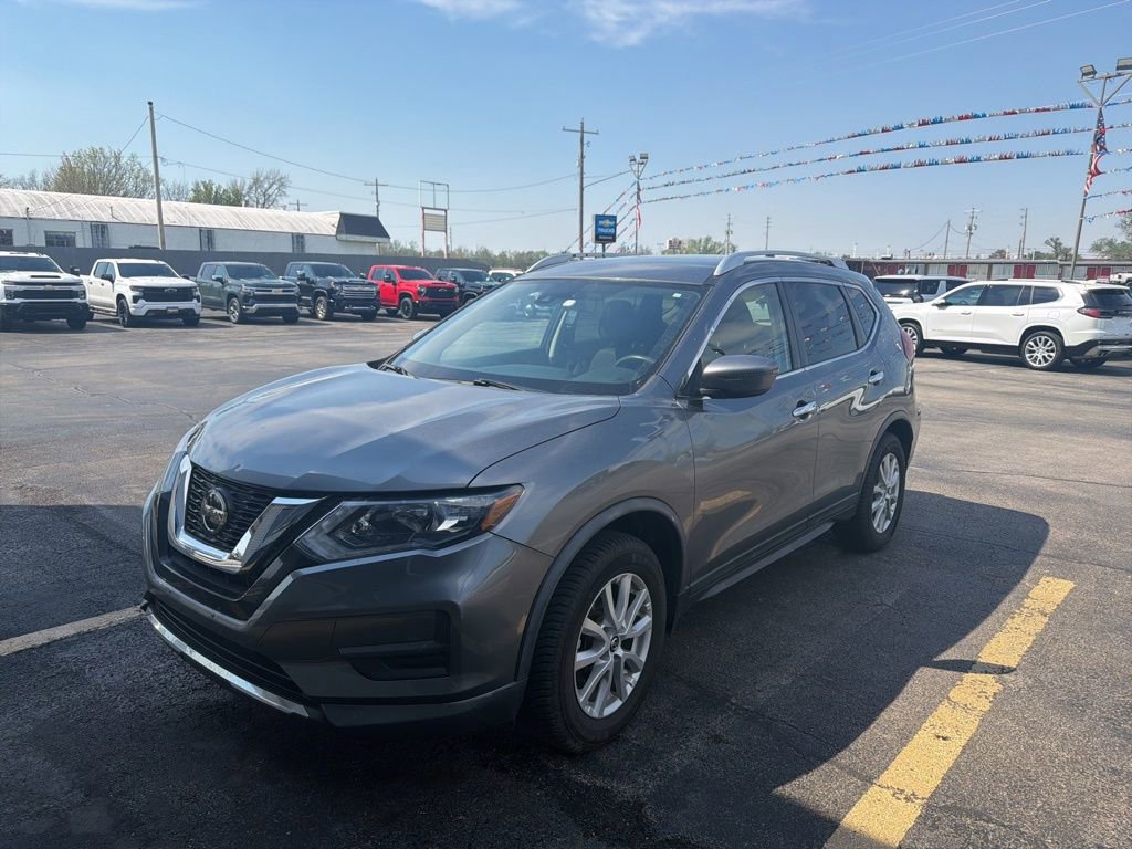 Used 2020 Nissan Rogue SV image 1